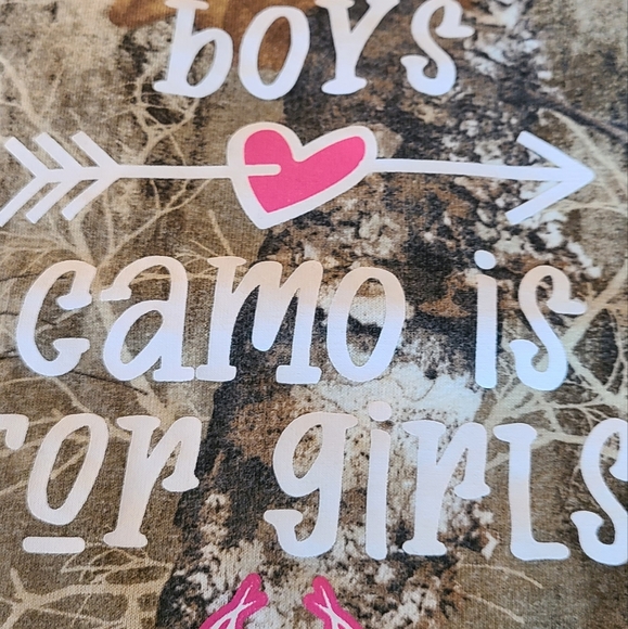 Realtree camo onesie/bodysuit - Picture 3 of 3